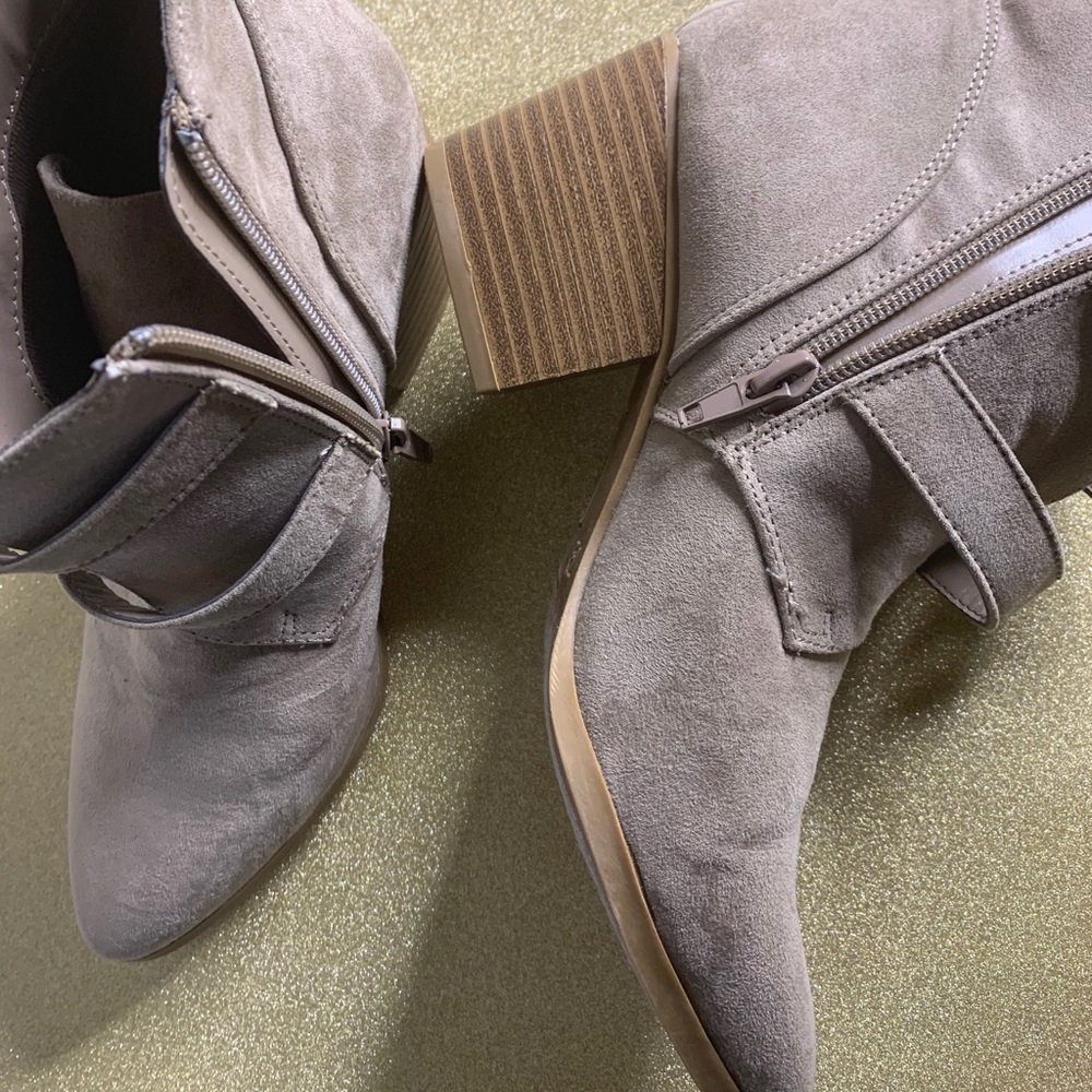 Ankle boots